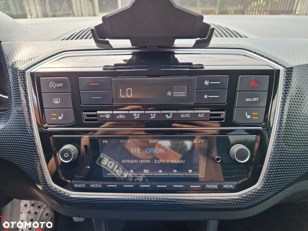 Volkswagen up! high - 22