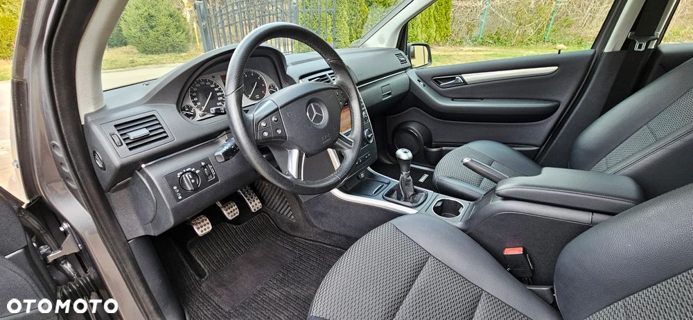 Mercedes-Benz Klasa B 180 BlueEFFICIENCY SPORT EDITION - 8