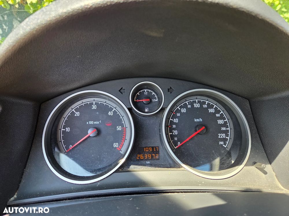 Opel Astra - 1