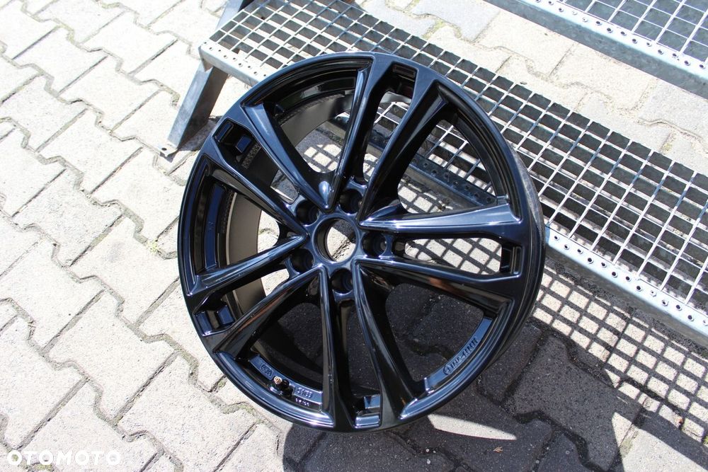 1x ORYG HYUNDAI KIA 19cali 5x114,3 ET49,5 7,5J KH277519 KBA54133 - 2