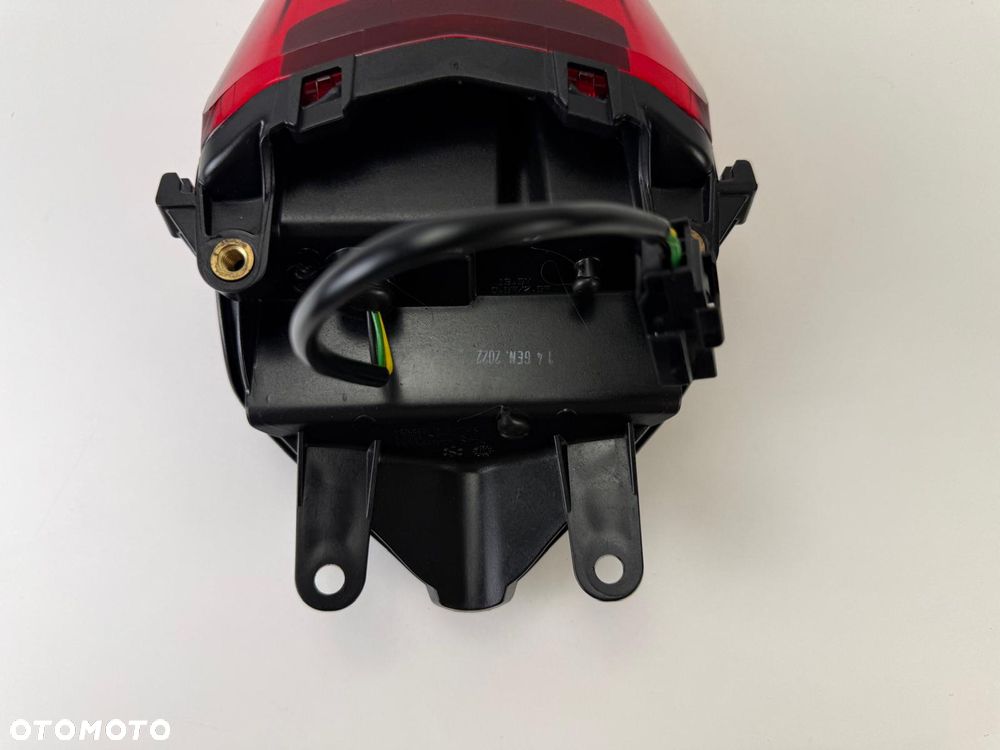 Tylna lampa Triumph Street Triple 765 RS 2023+ - 12