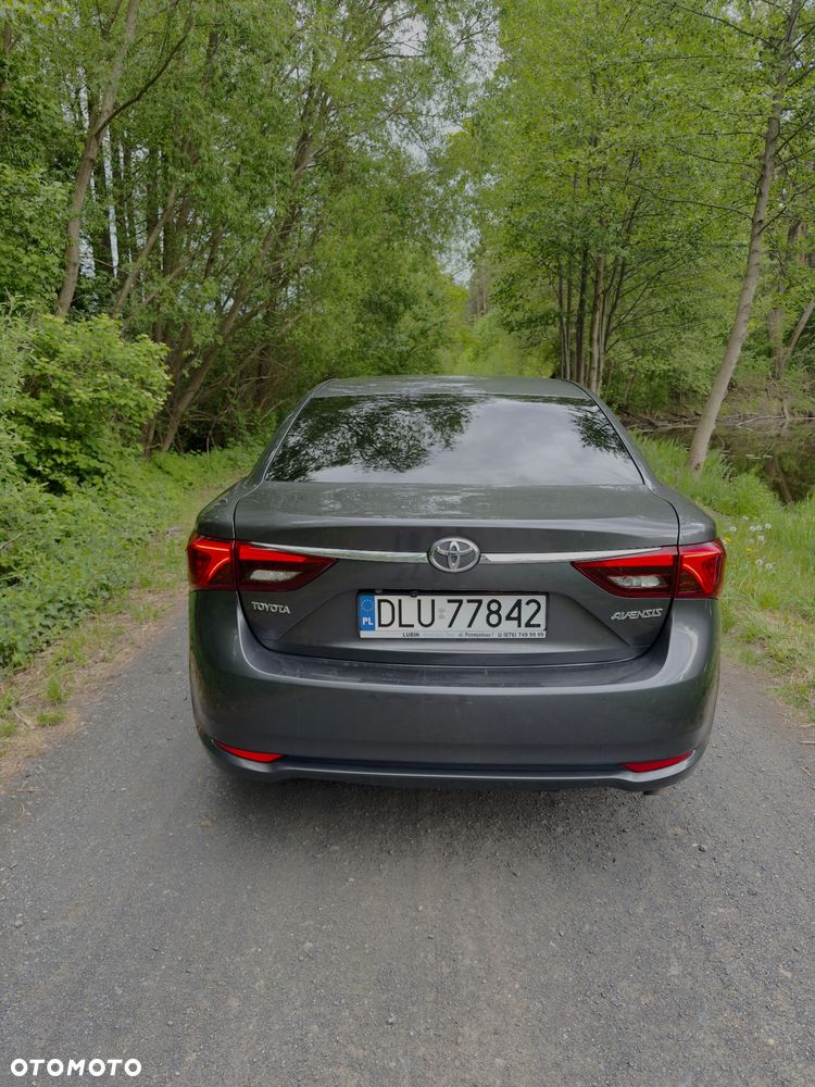 Toyota Avensis 2.0 D-4D Prestige - 8
