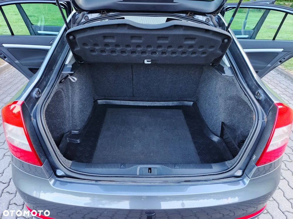 Skoda Octavia 1.4 TSI IMPULS EDITION - 17
