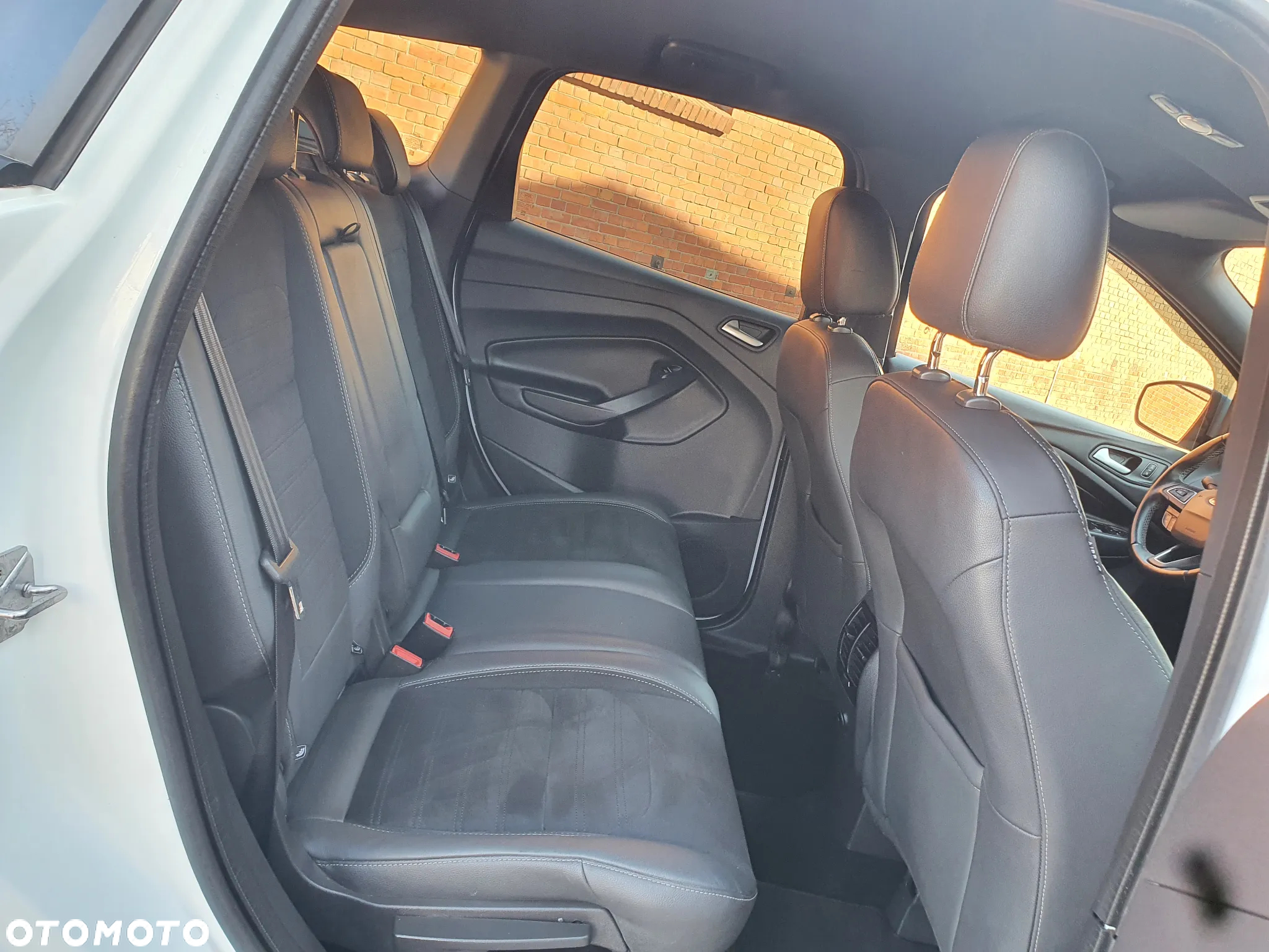 Ford Kuga 2.0 TDCi 4x4 ST-Line - 13