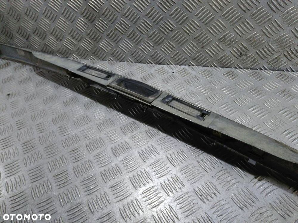 BLENDA KLAPY OPEL ZAFIRA B - 2