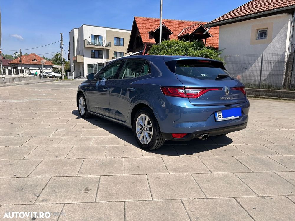 Renault Megane - 5