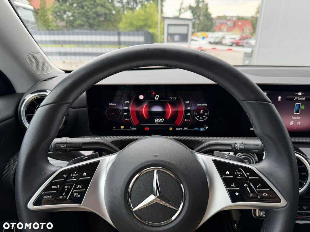 Mercedes-Benz CLA 200 mHEV 7G-DCT - 27