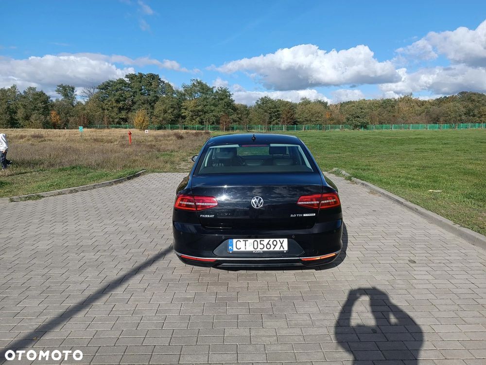 Volkswagen Passat - 5