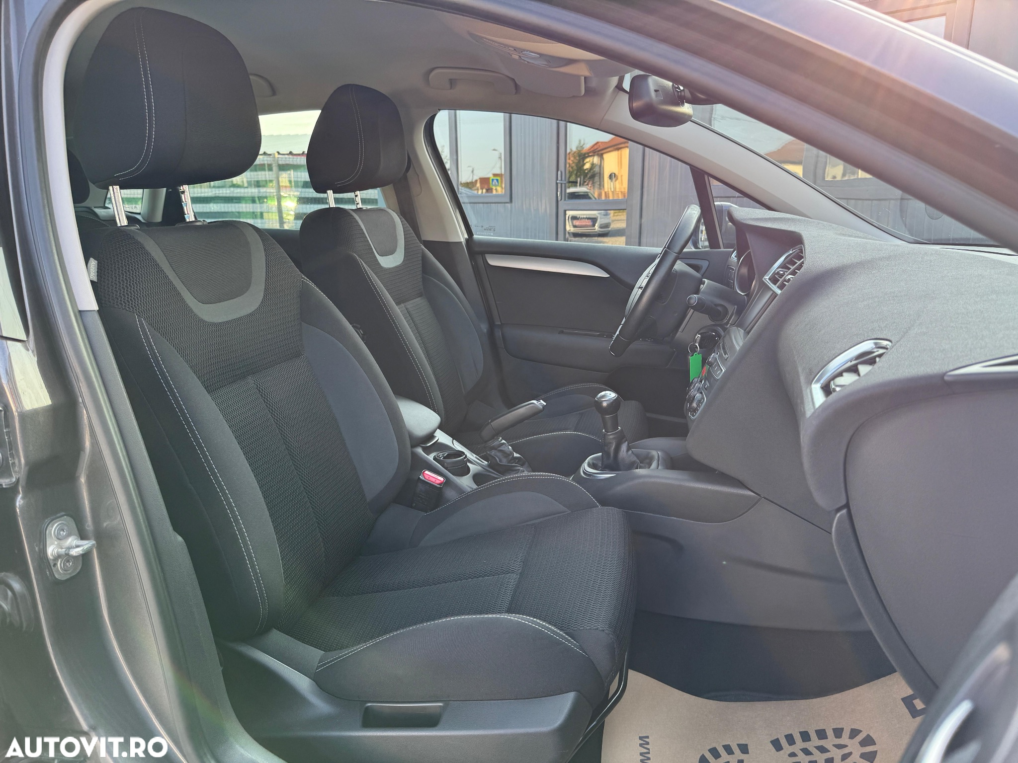Citroën C4 PureTech 110 Selection - 24
