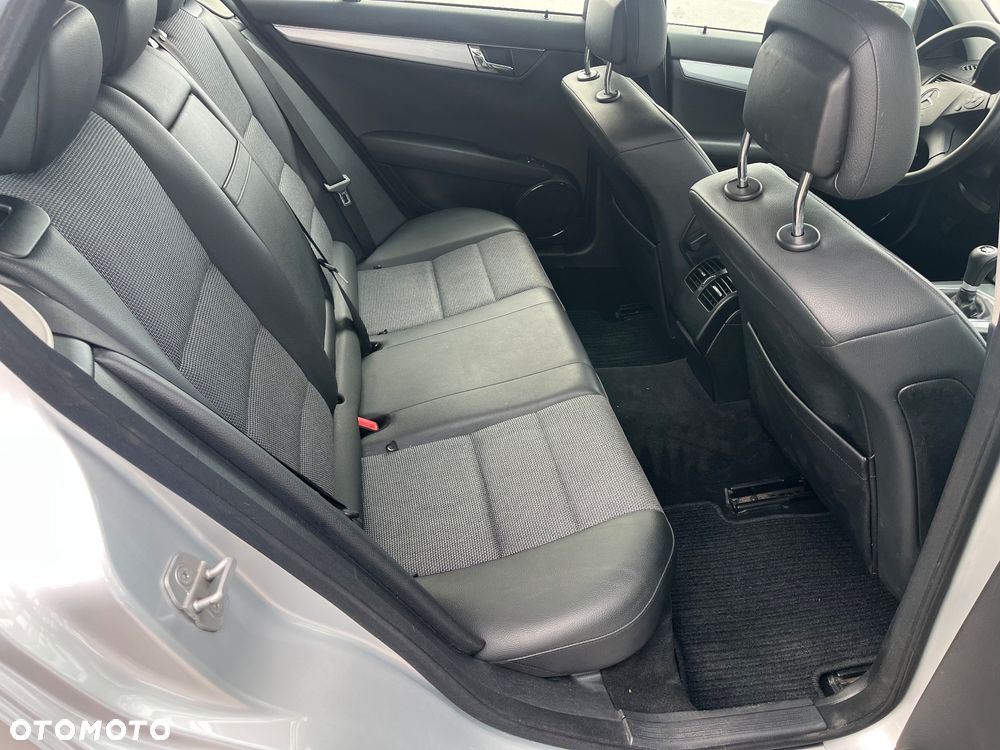 Mercedes-Benz Klasa C 200 Kompressor Avantgarde - 18