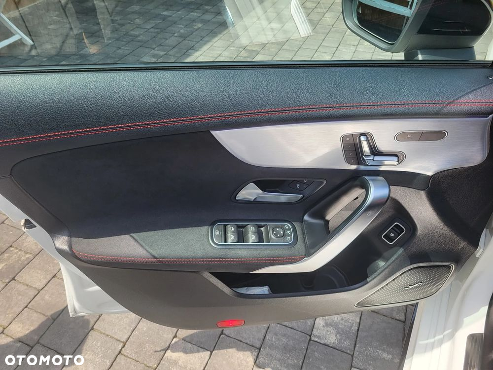 Mercedes-Benz CLA AMG 35 4-Matic 7G-DCT - 7