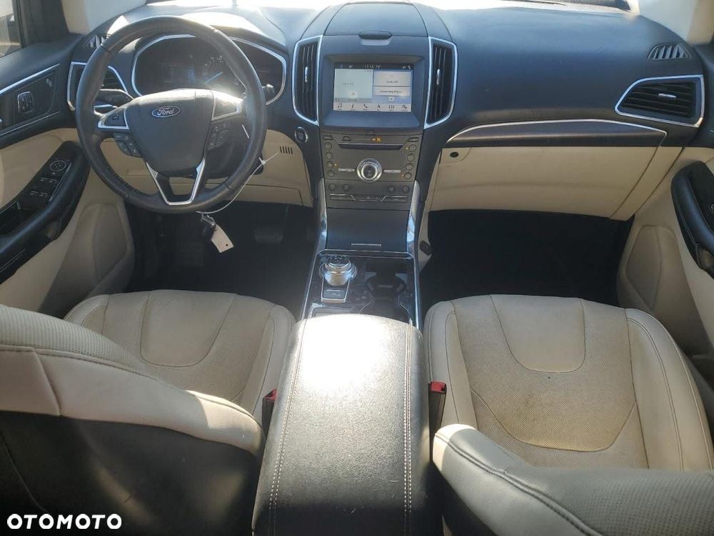 Ford Edge - 23