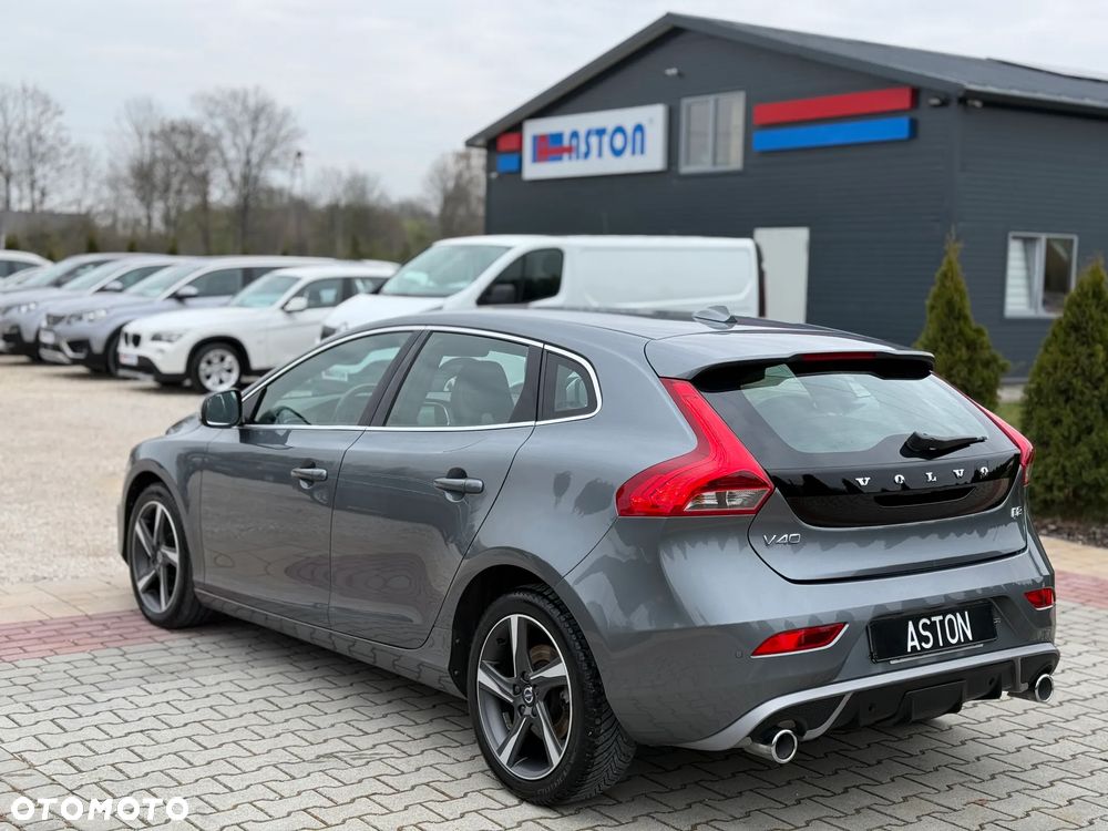 Volvo V40 D2 Momentum - 10