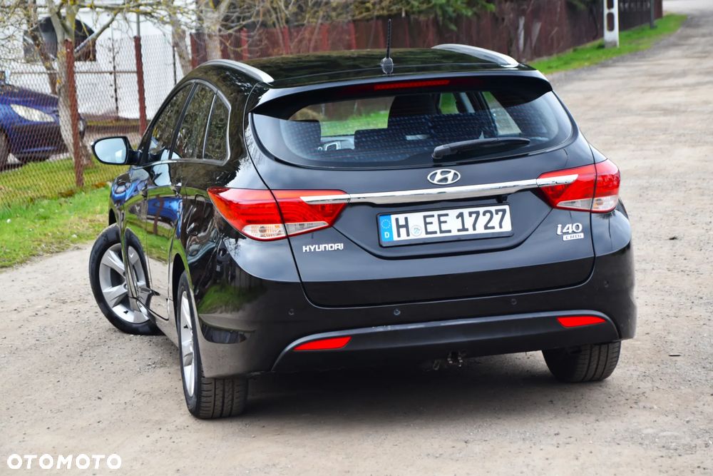 Hyundai i40 i40cw 1.7 CRDi Fifa World Cup Edition - 37