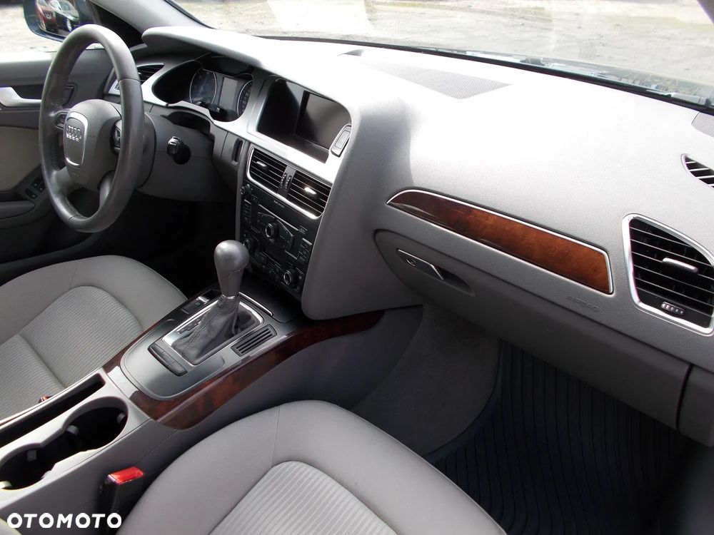 Audi A4 Avant 2.0 TDI Multitronic - 13