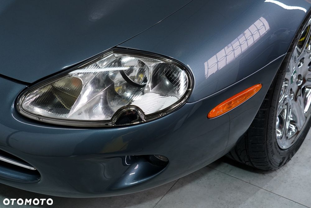 Jaguar XK8 - 31
