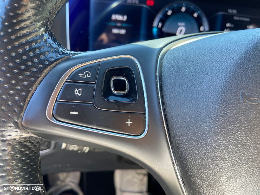 Mercedes-Benz E 220 d 9G-TRONIC Exclusive - 17