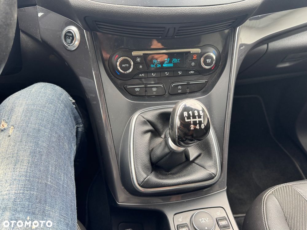 Ford Kuga 1.6 EcoBoost 2x4 Trend - 14
