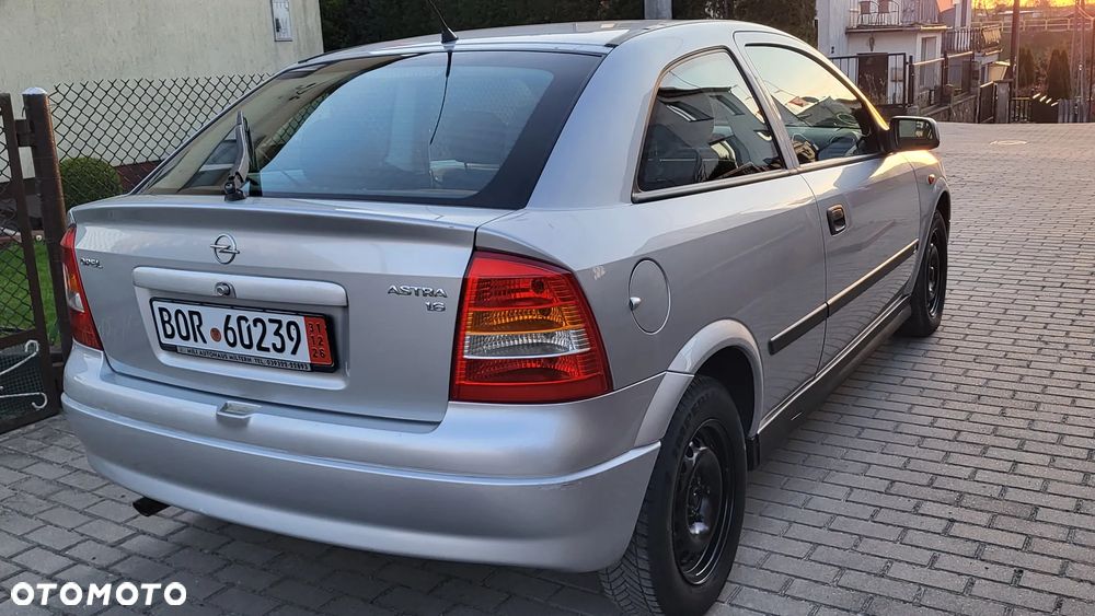 Opel Astra - 11