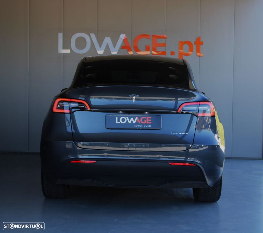 Tesla Model Y Long Range Tração Integral - 17
