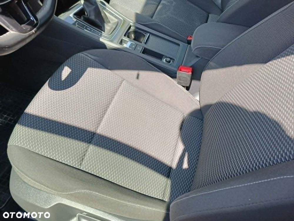 Volkswagen Golf 1.0 TSI OPF - 15
