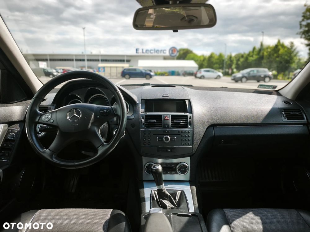 Mercedes-Benz Klasa C 180 K BlueEff Avantgarde - 5