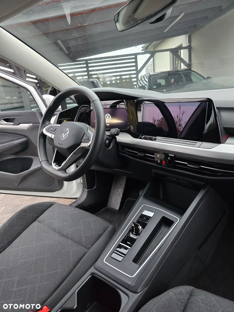 Volkswagen Golf 1.5 eTSI OPF DSG Active - 20