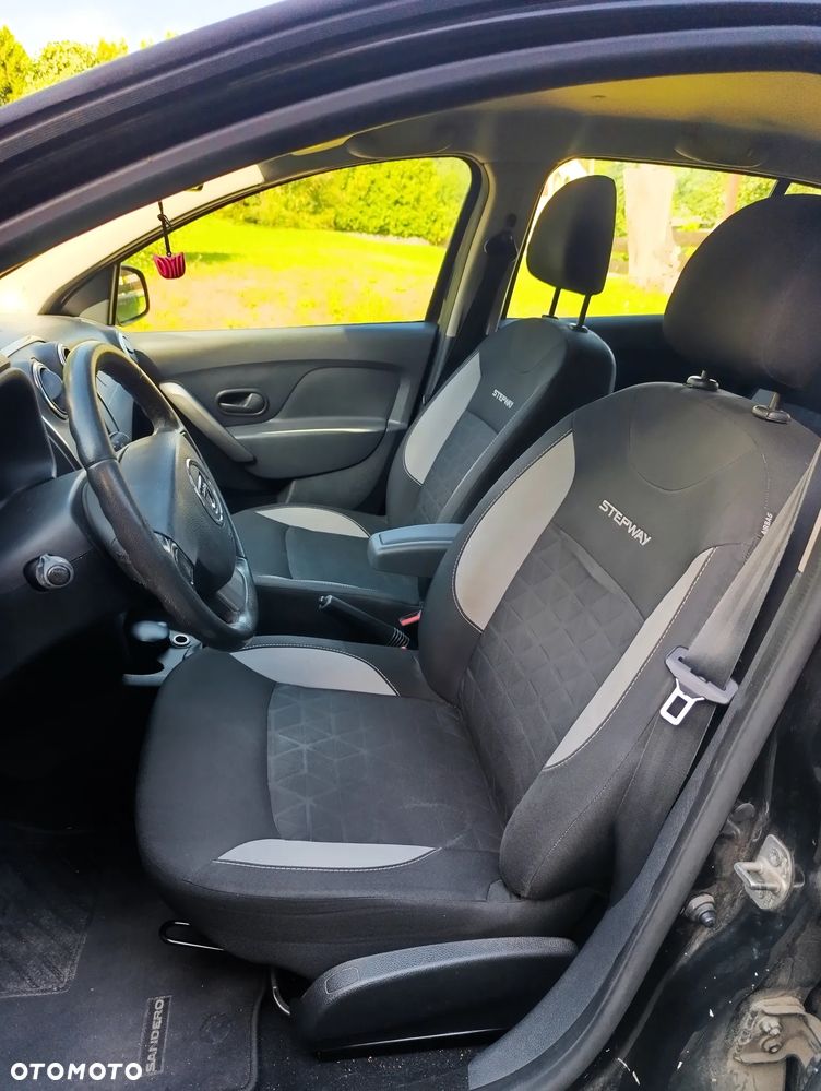 Dacia Sandero Stepway - 11