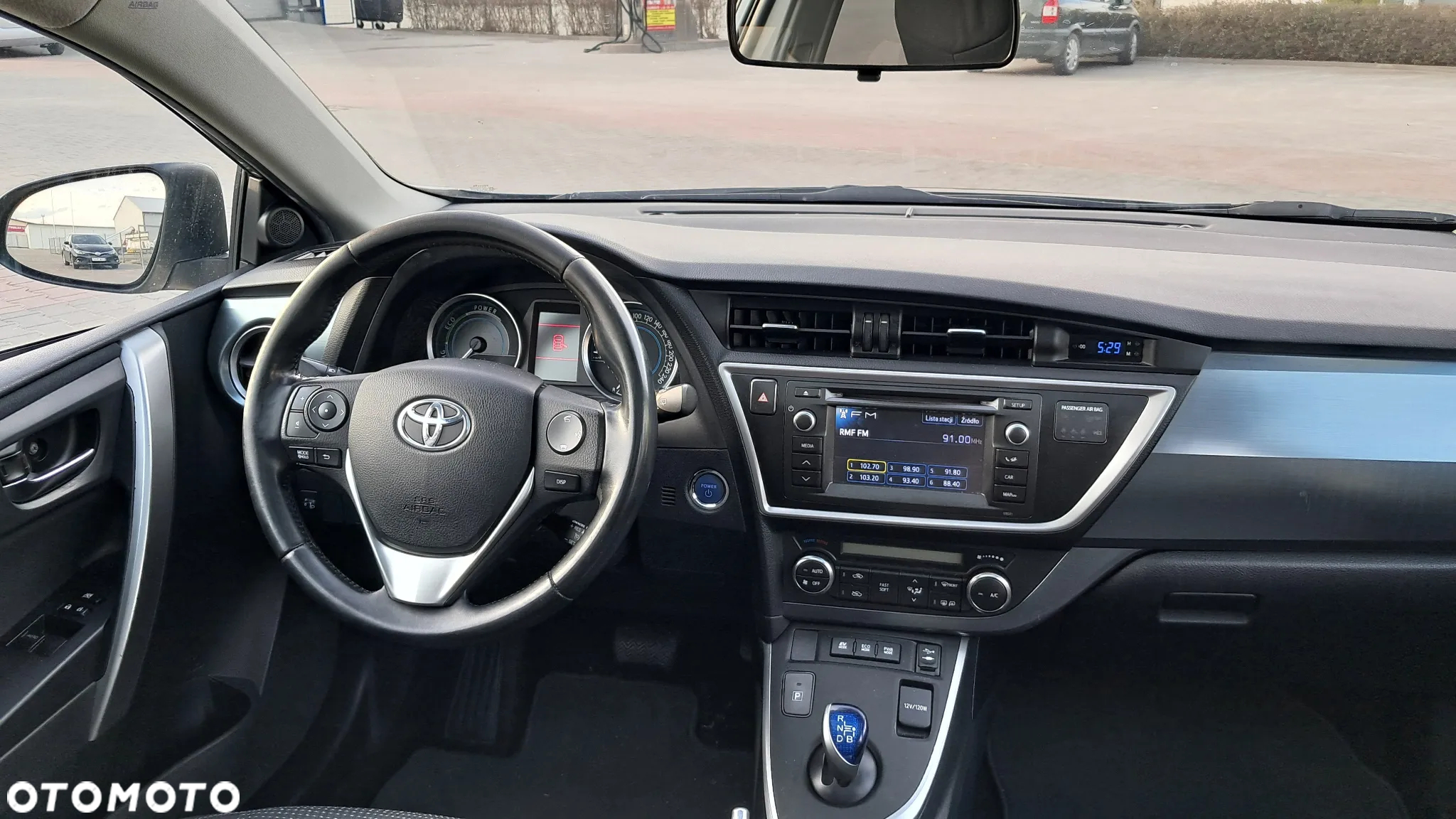 Toyota Auris 1.8 VVT-i Hybrid Automatik Comfort - 8