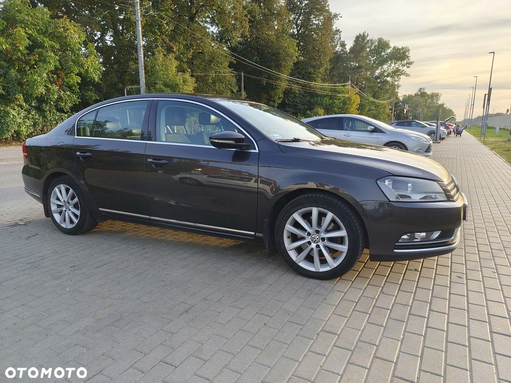 Volkswagen Passat - 6