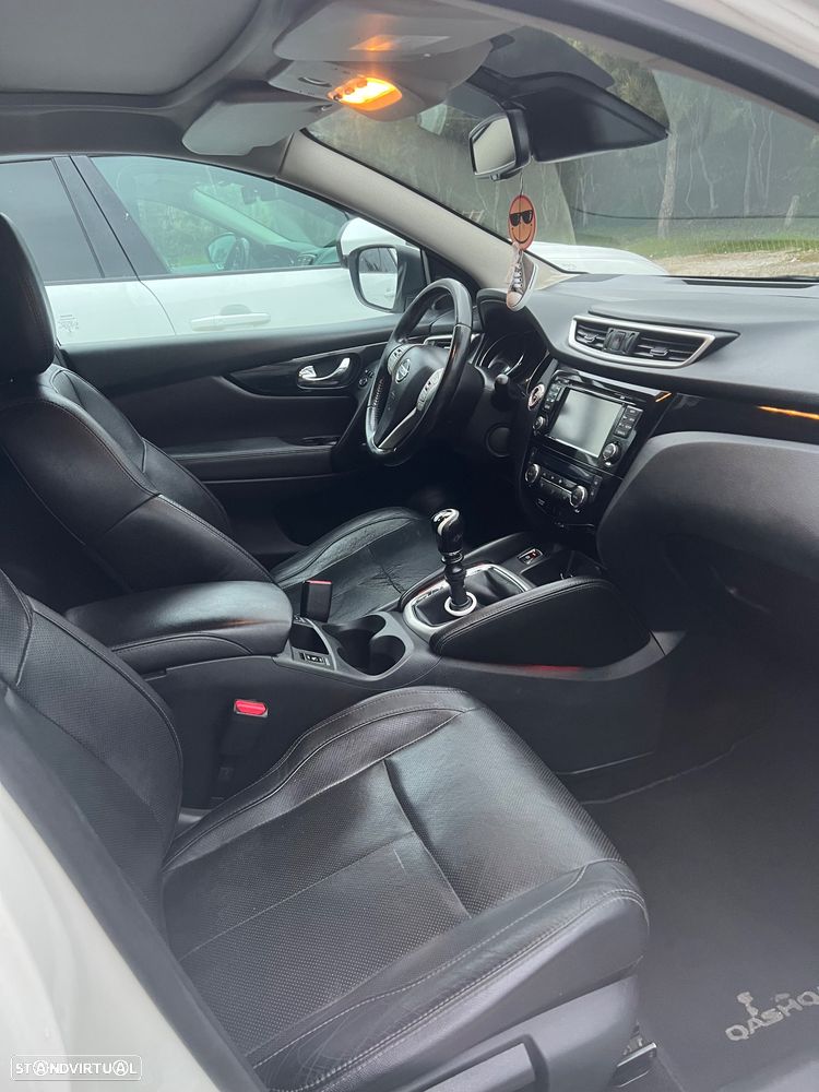 Nissan Qashqai 1.5 dCi N-Connecta - 6