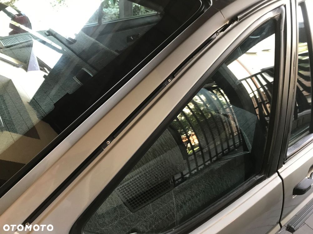 Volkswagen Passat - 10