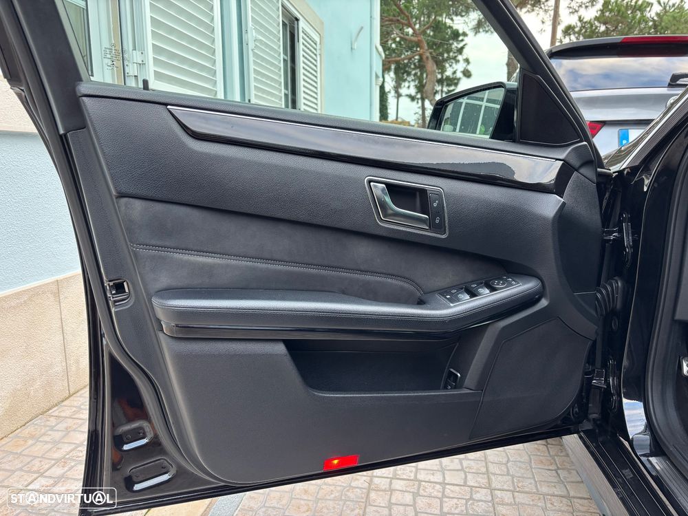 Mercedes-Benz E 300 Bluetec Hybrid Avantgarde - 12