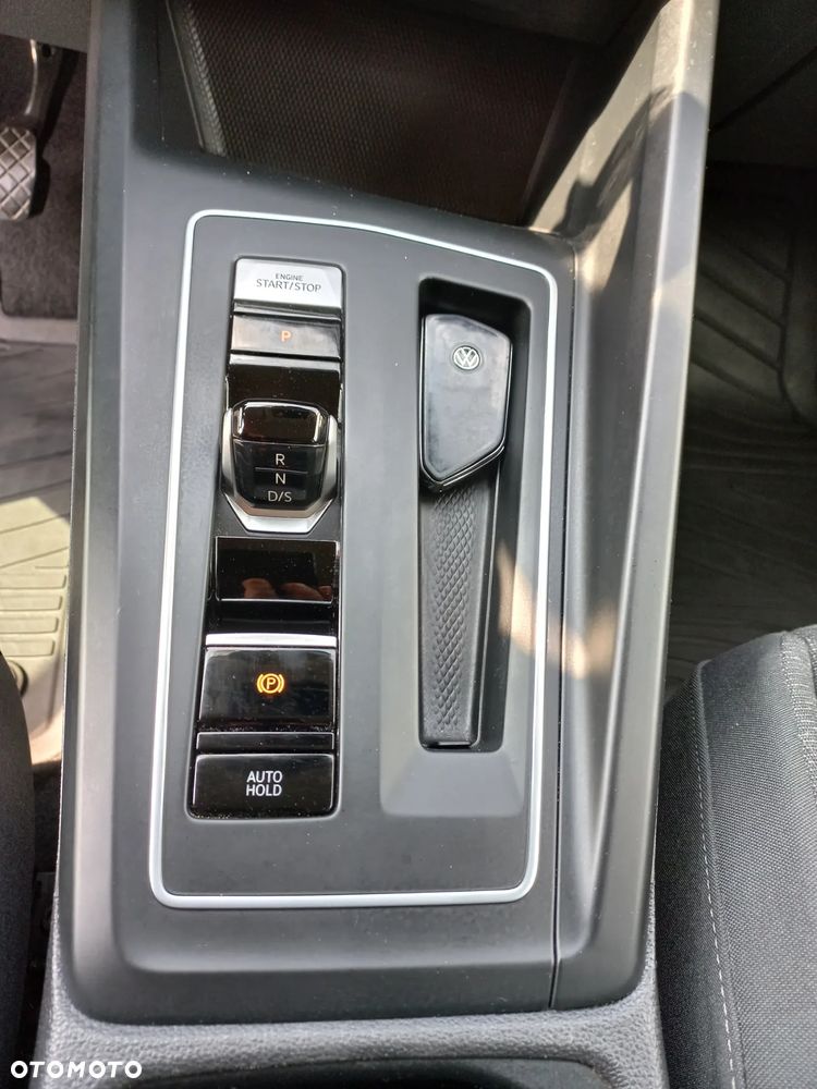 Volkswagen Golf - 29