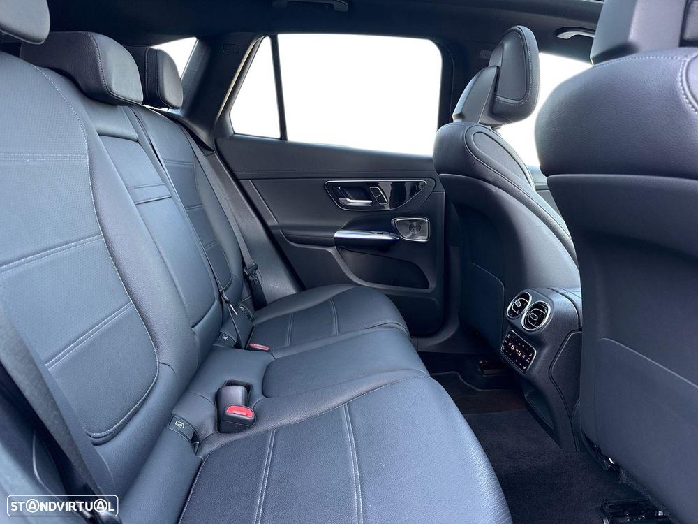 Mercedes-Benz GLC 300 - 16