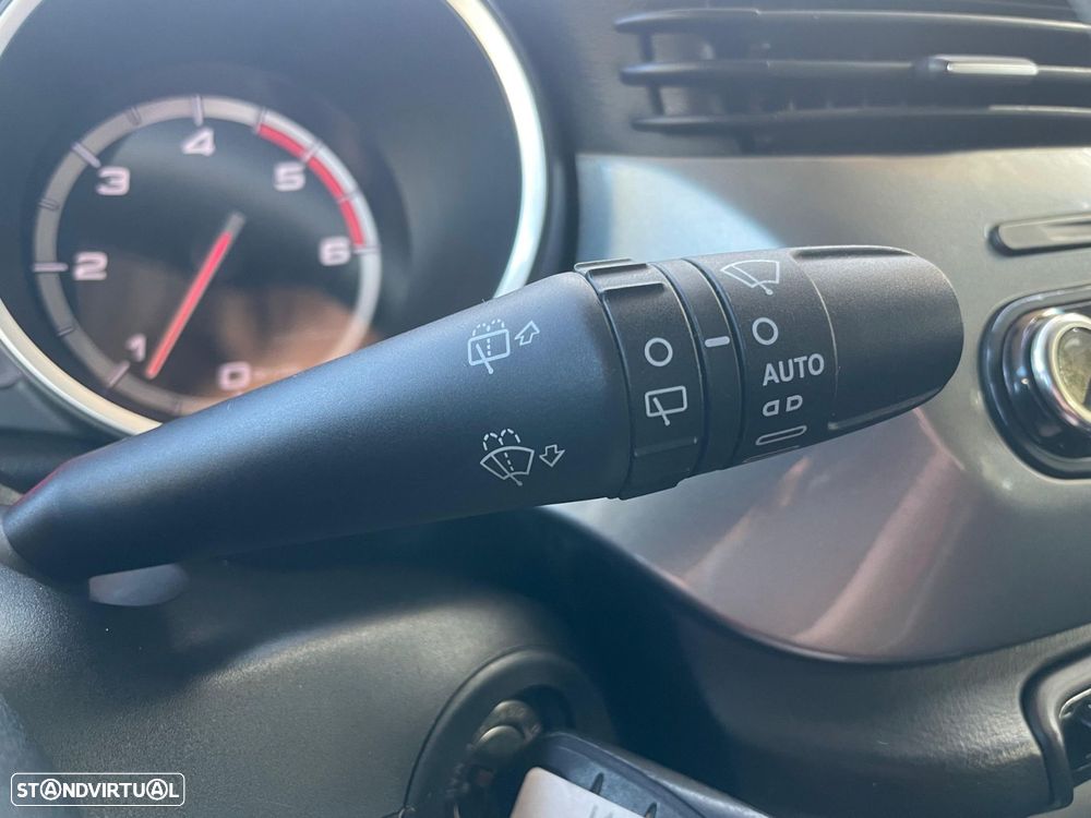 Alfa Romeo Giulietta 1.6 JTDm Corporate - 18
