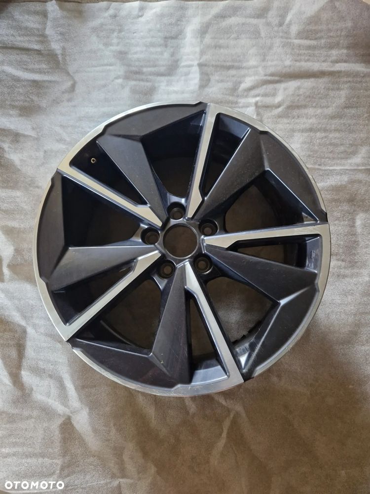 Nissan Qashqai III Felgi 6UA3A 7,5X19 ET45 - 2