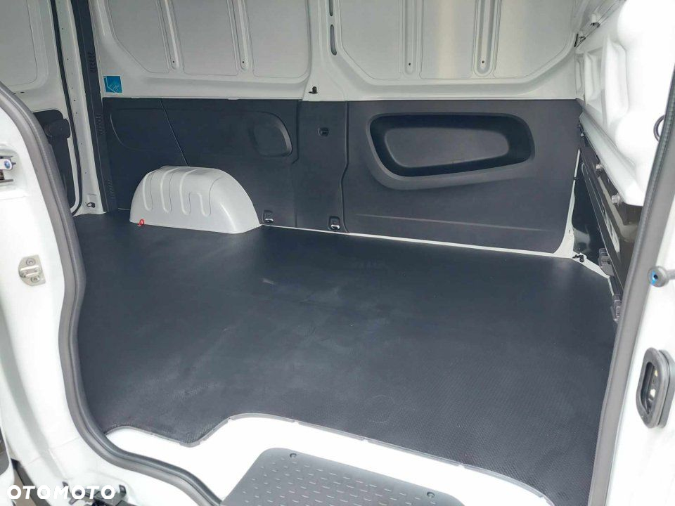 Renault Trafic - 8