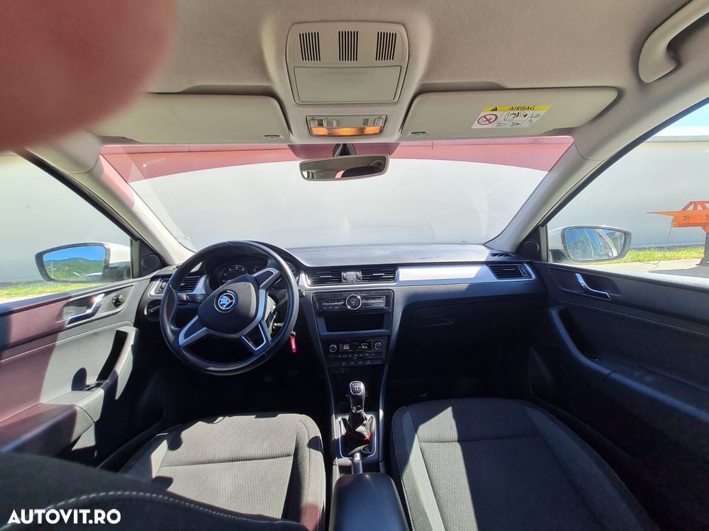 Skoda RAPID 1.2 TSI Active - 4