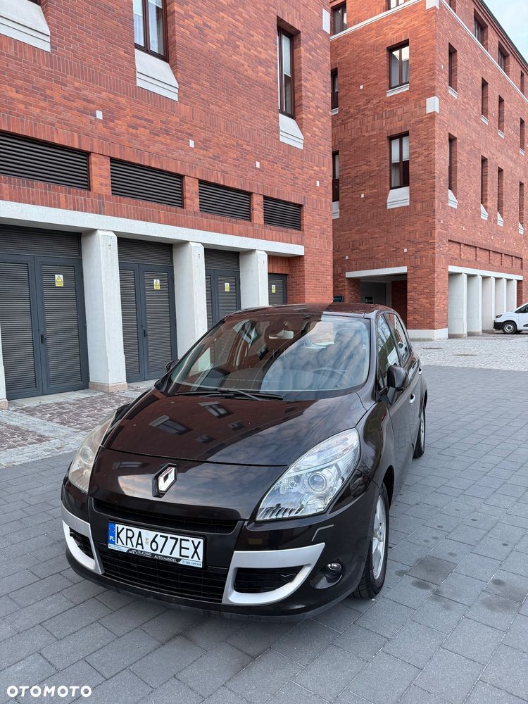 Renault Scenic 2.0 16V 140 CVT Bose Edition - 6