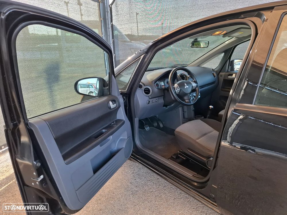 Mitsubishi Colt 1.1 Inform RCD - 21