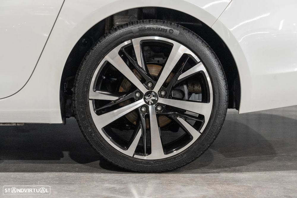 Peugeot 308 BlueHDi 130 EAT8 Allure - 33