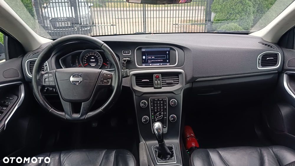 Volvo V40 ver-d2-r--design - 7