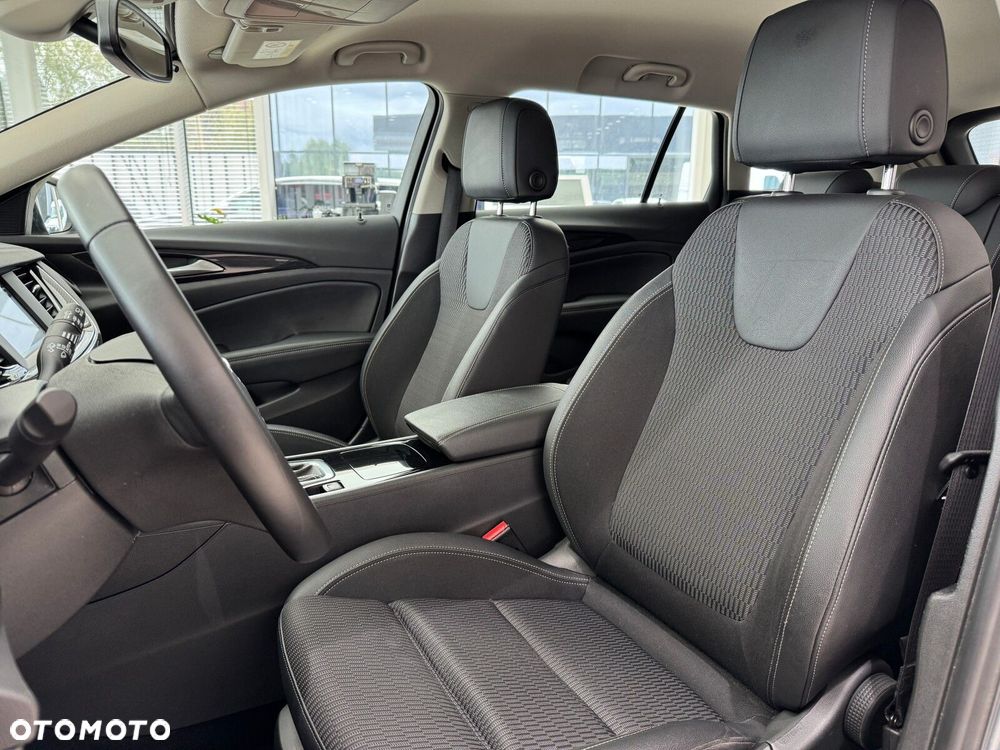 Opel Insignia 1.5 T Innovation S&S - 10