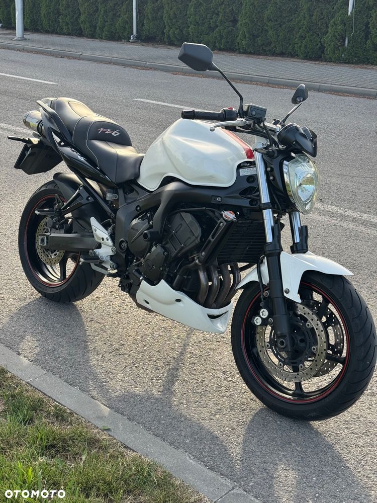 Yamaha FZ6 - 2