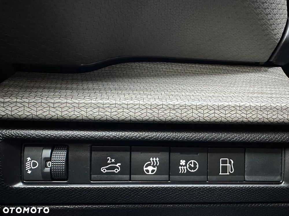 Citroën C5X 1.6 PHEV 225 Shine Pack EAT8 - 31