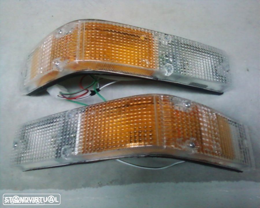 farolins piscas nissan Cabstar F22 BH40 (NOVOS) - 1