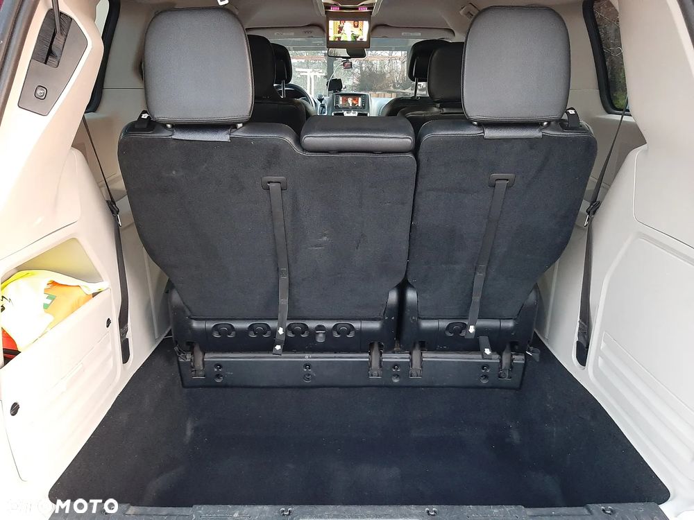Chrysler Town & Country 3.6 Touring - 7