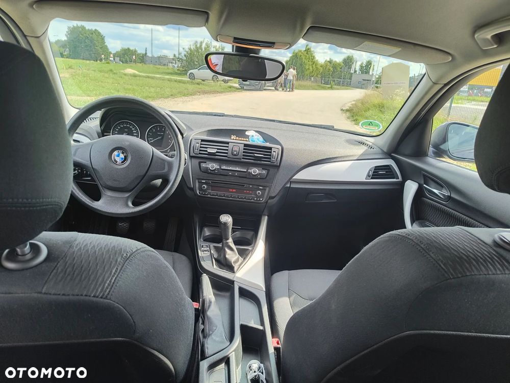 BMW Seria 1 116i - 3