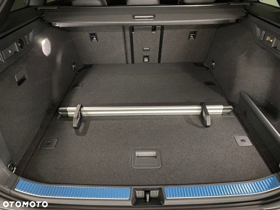 Skoda Superb 2.0 TDI SCR Sportline DSG - 9
